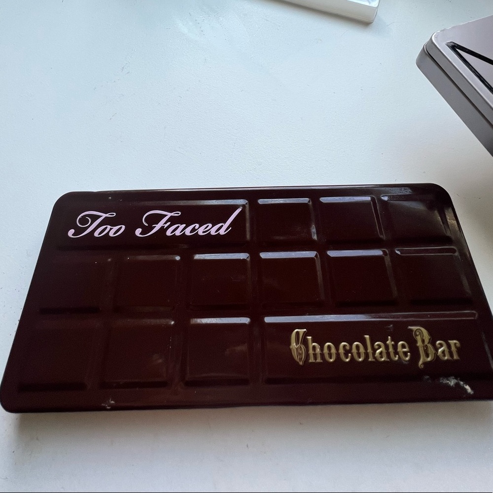 Two faced chocolate bar palette